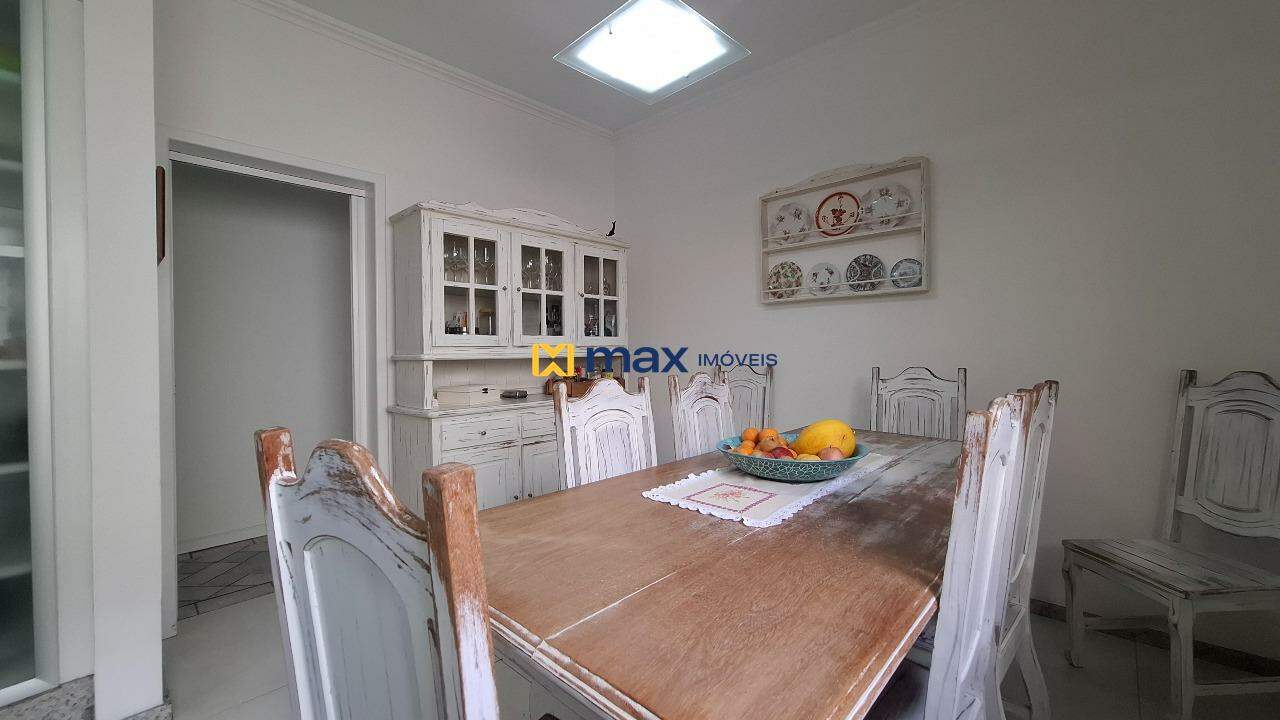 Casa à venda no Fazenda: Sala de jantar