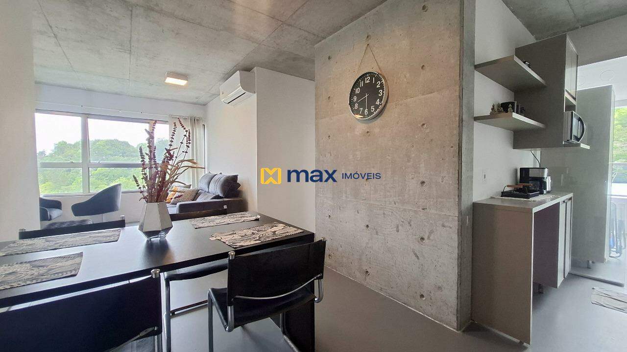 Apartamento à venda no Praia Brava: Living integrado