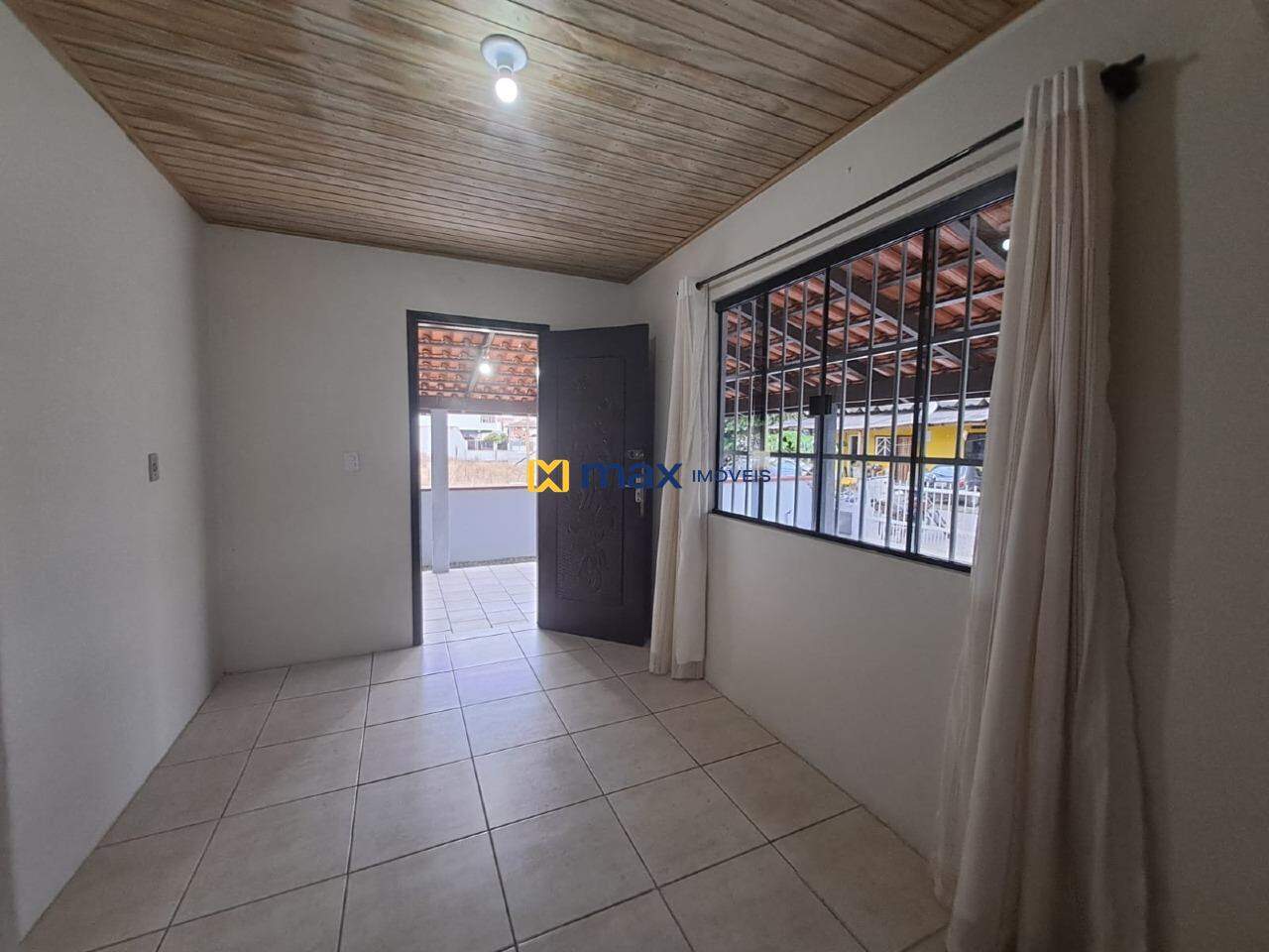 Casa para aluguel no Gravatá: