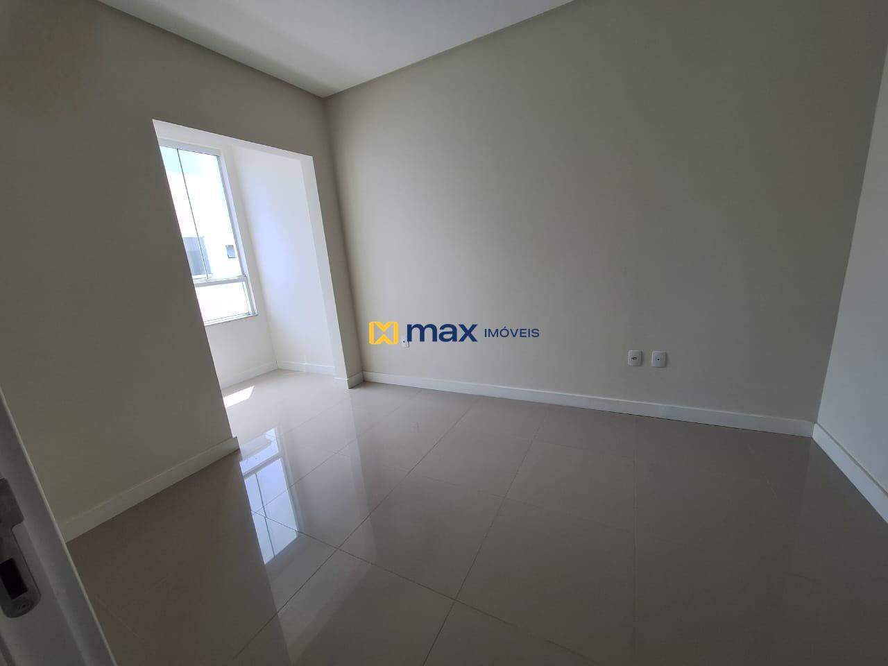Apartamento à venda no Tabuleiro: