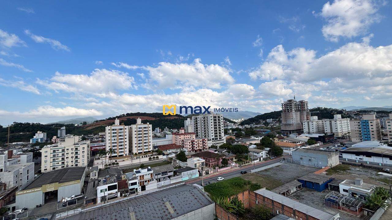 Apartamento à venda no Tabuleiro: