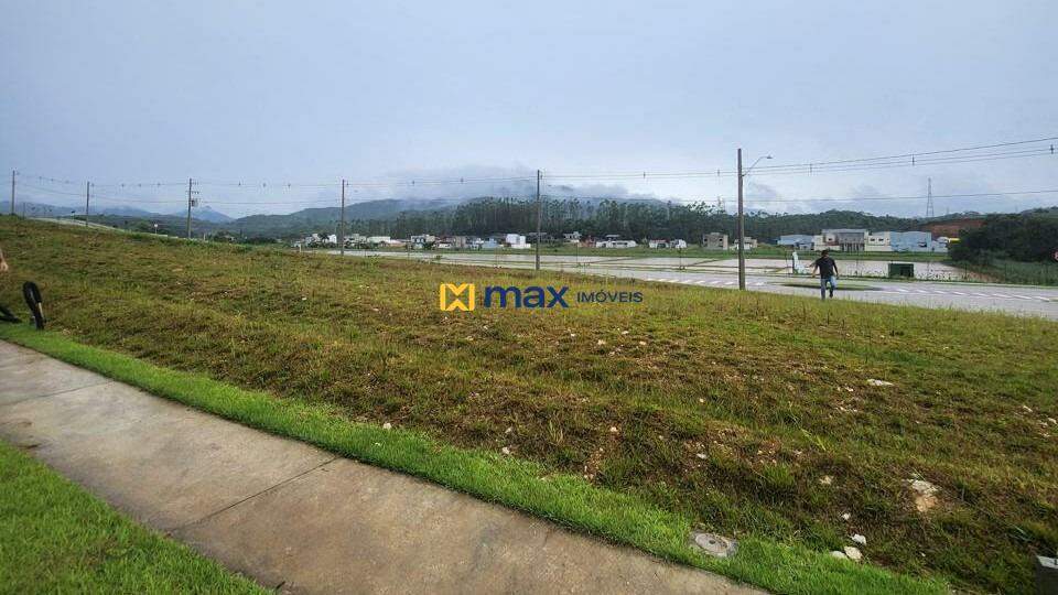 Terreno em condomínio à venda no Rio do Meio: Terreno