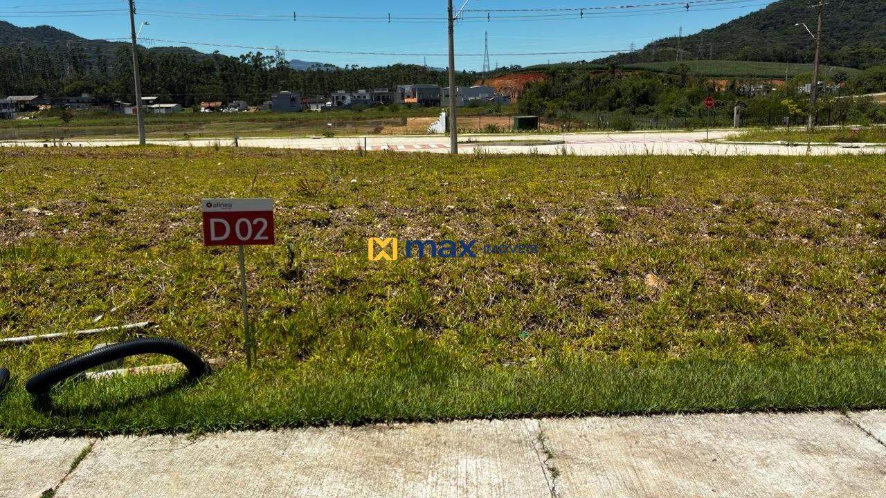 Terreno em condomínio à venda no Rio do Meio: Terreno