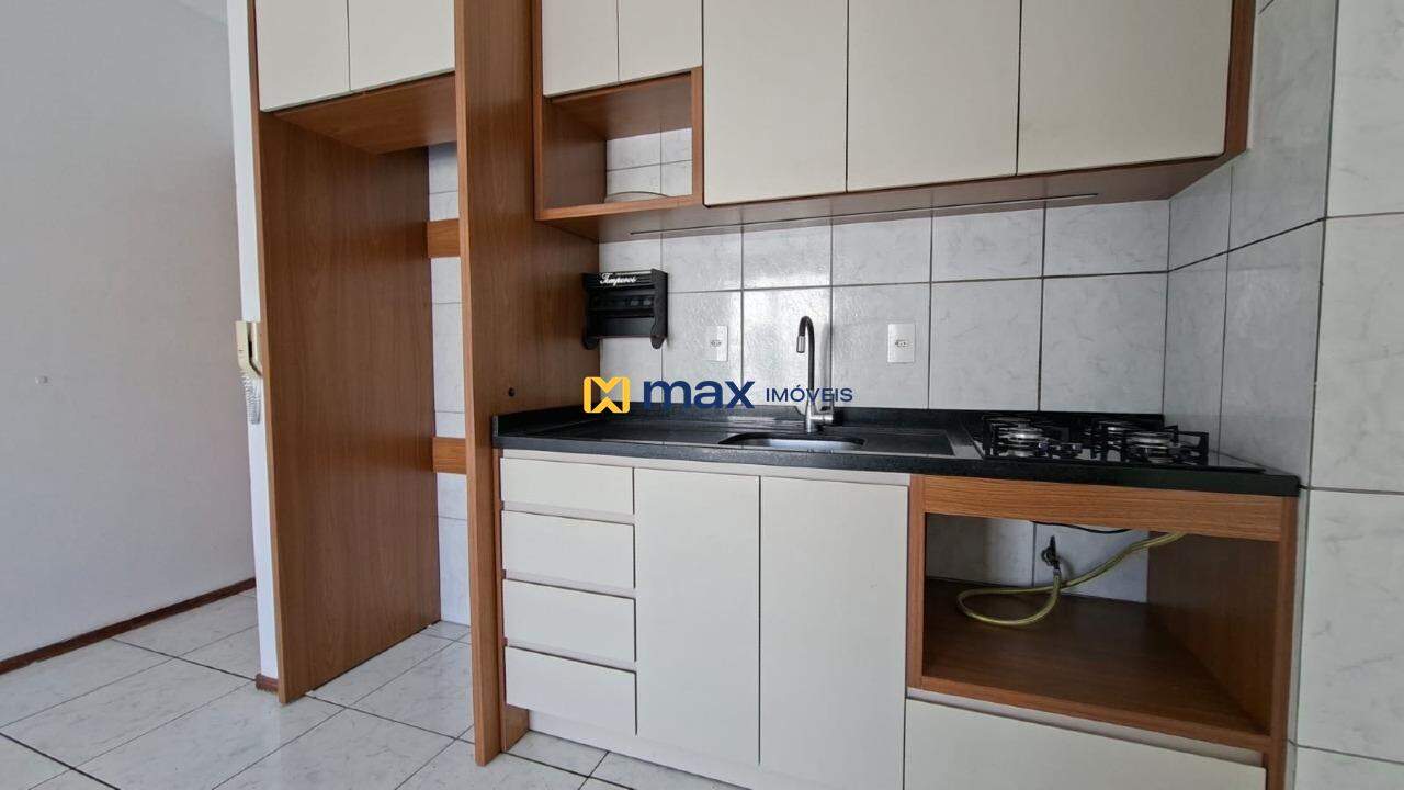 Apartamento para aluguel no Itaipava: Cozinha