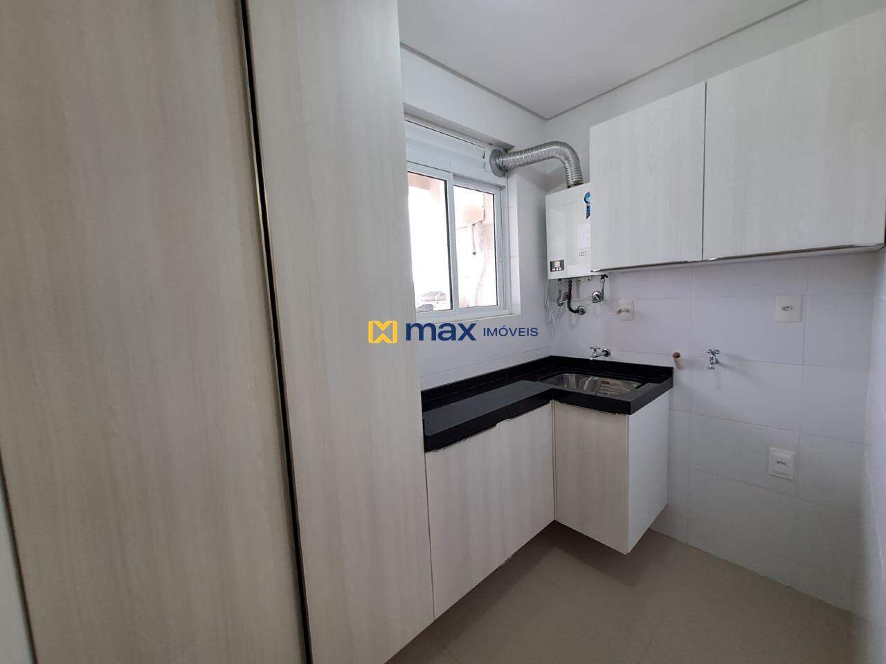 Apartamento para aluguel no Gravatá: Area de serviços