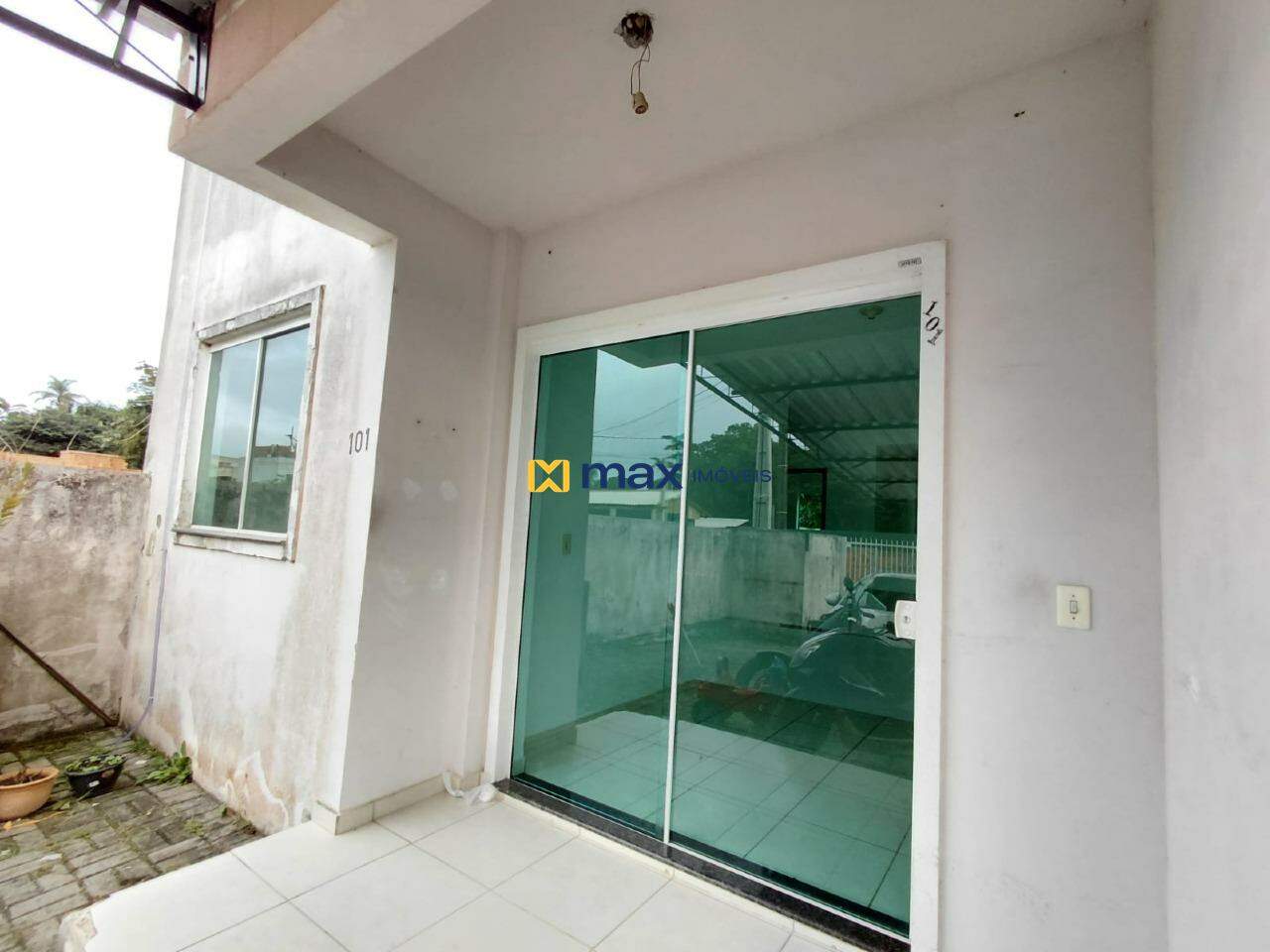 Apartamento para aluguel no Meia Praia: 