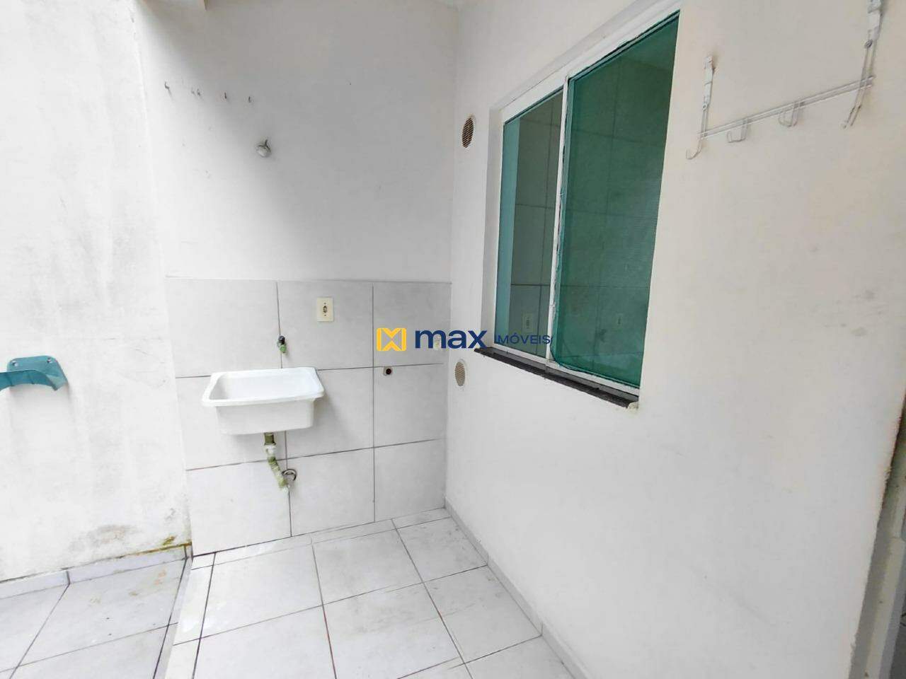 Apartamento para aluguel no Meia Praia:
