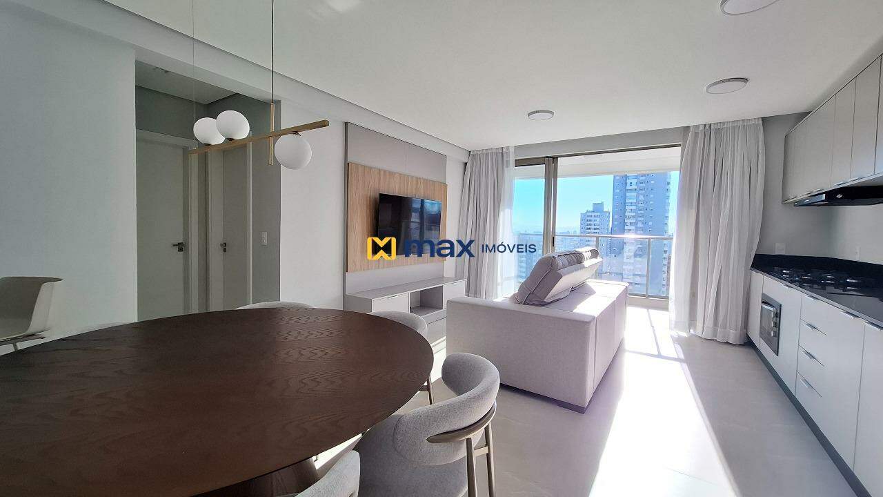 Apartamento à venda no Centro: Living integrado