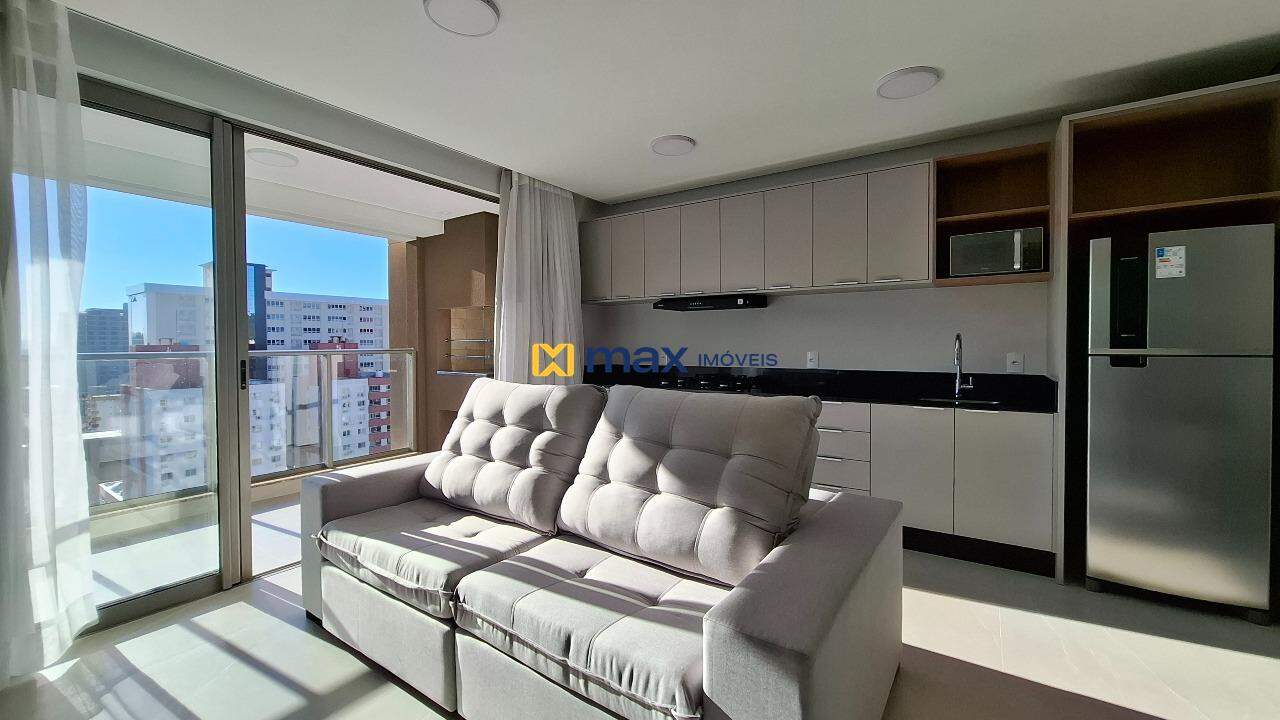 Apartamento à venda no Centro: Living integrado