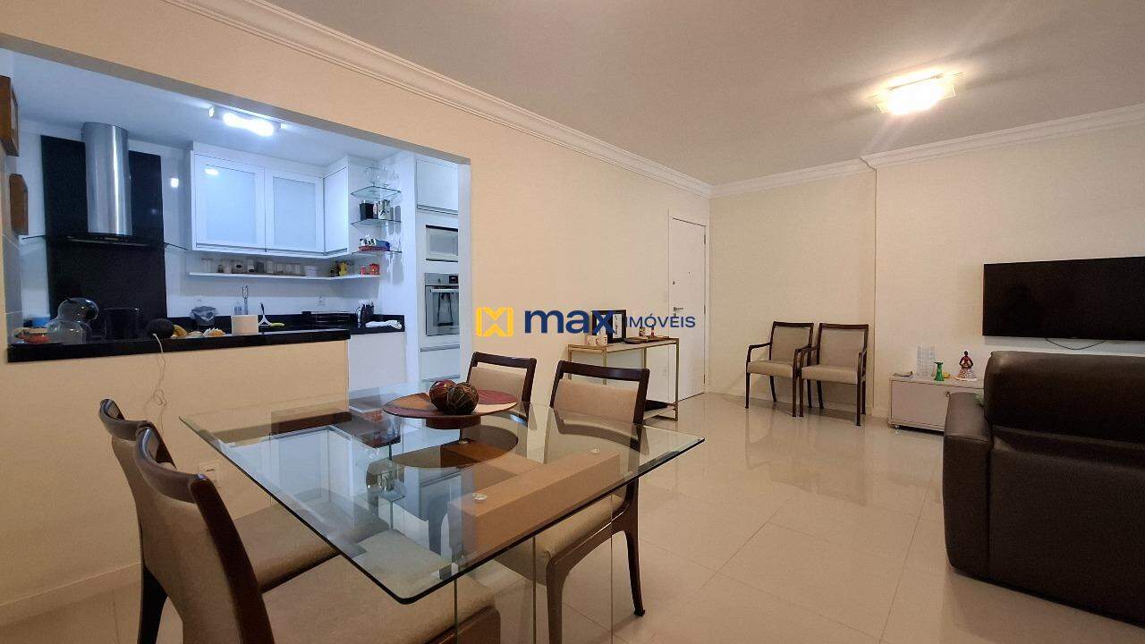 Apartamento à venda no Praia Brava: Living integrado