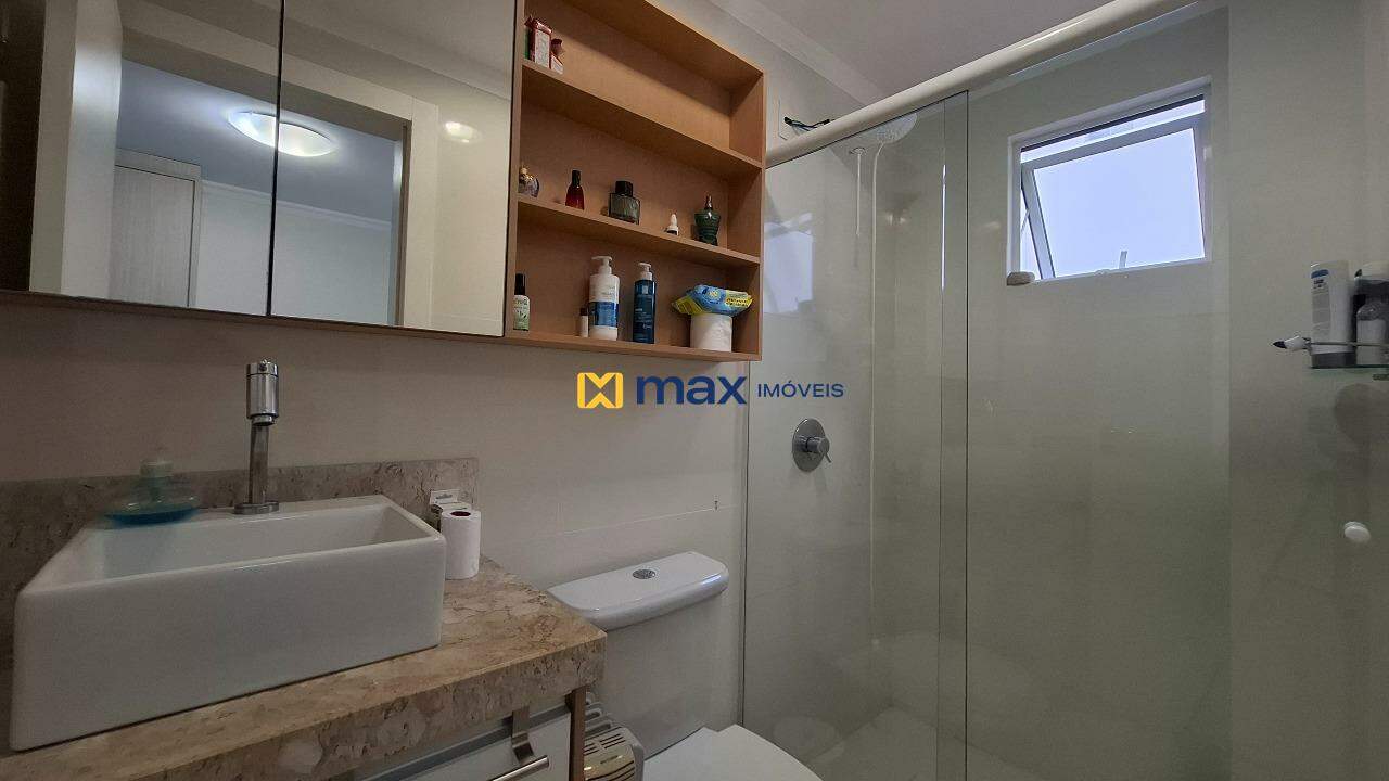 Apartamento à venda no Praia Brava: Banheiro suíte