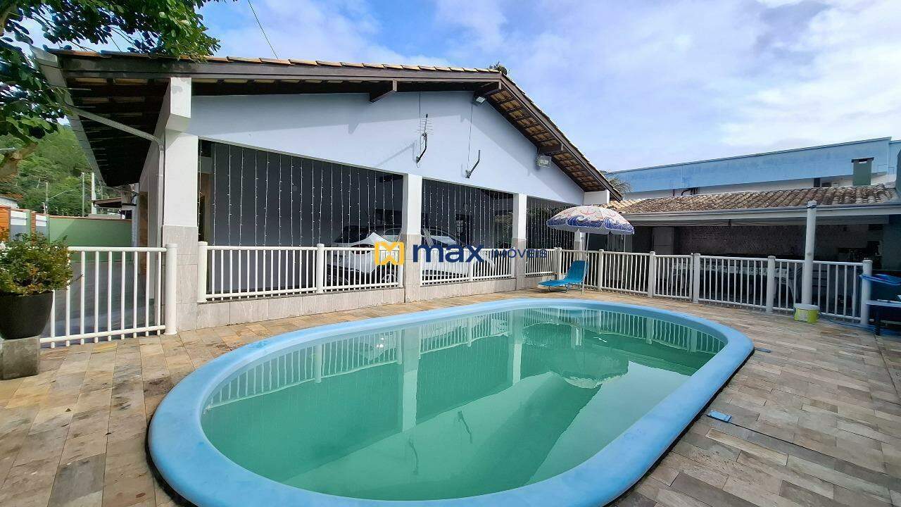 Casa à venda no Fazenda: Piscina