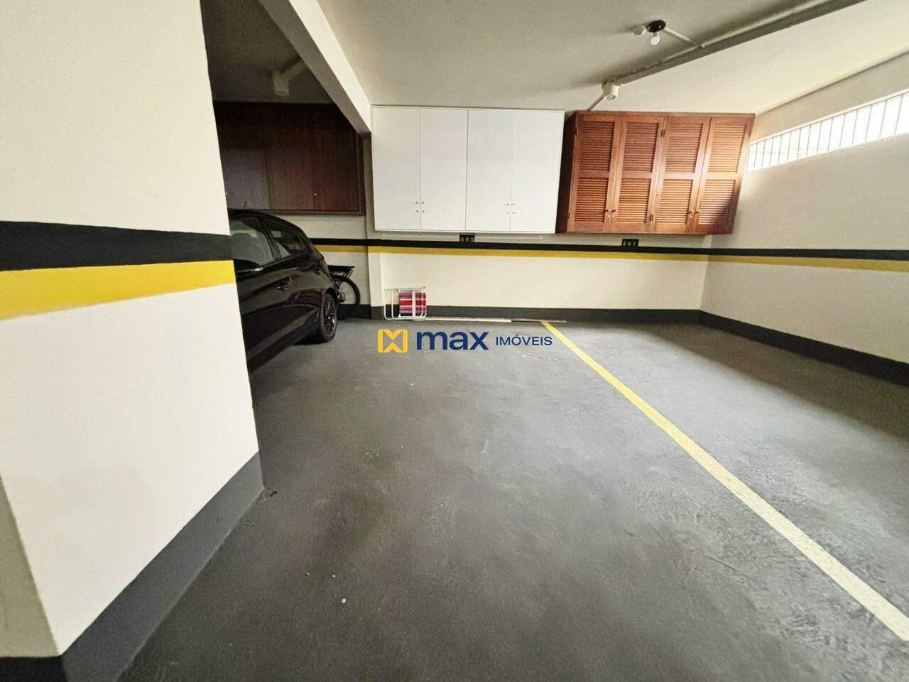 Apartamento para aluguel no Centro: garagem
