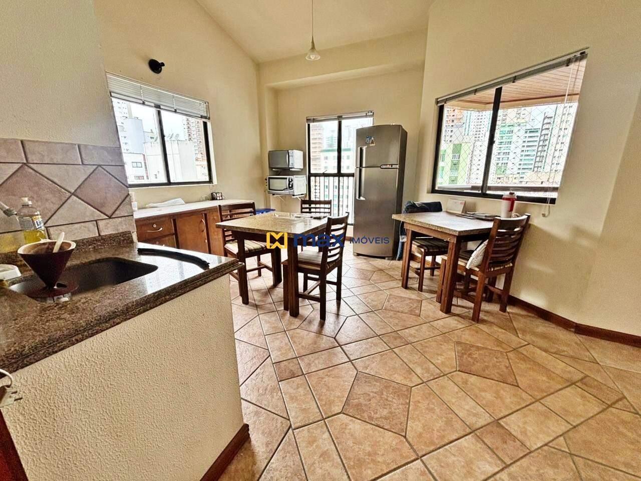 Apartamento para aluguel no Centro: salão festas