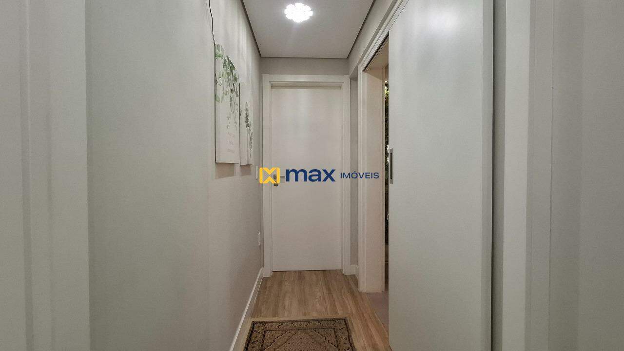 Apartamento à venda no Fazenda: Corredor