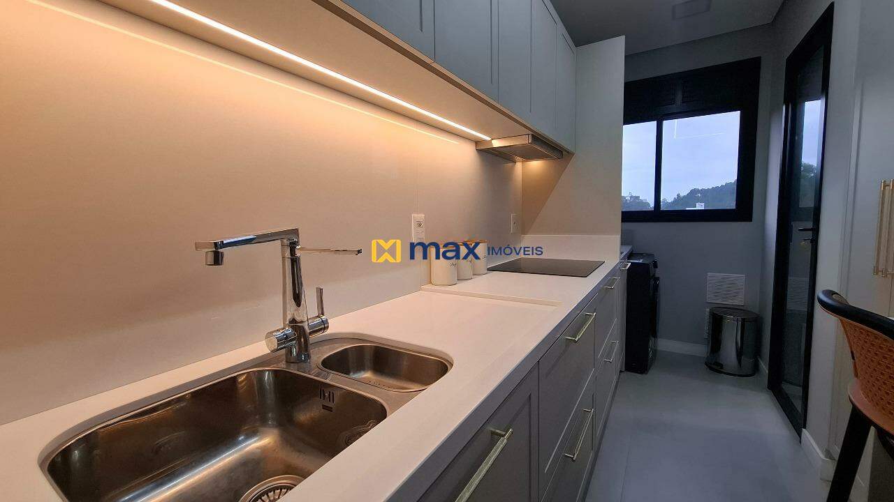 Apartamento à venda no Praia Brava: Cozinha