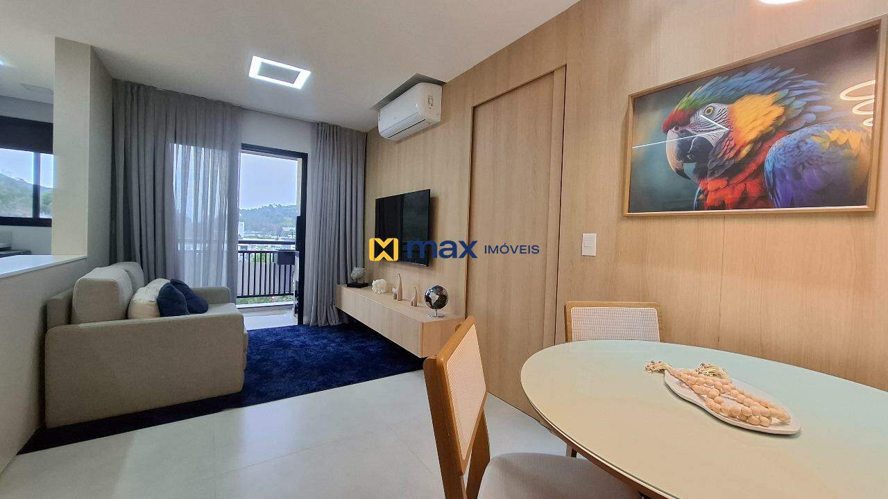 Apartamento à venda no Praia Brava: Living integrado