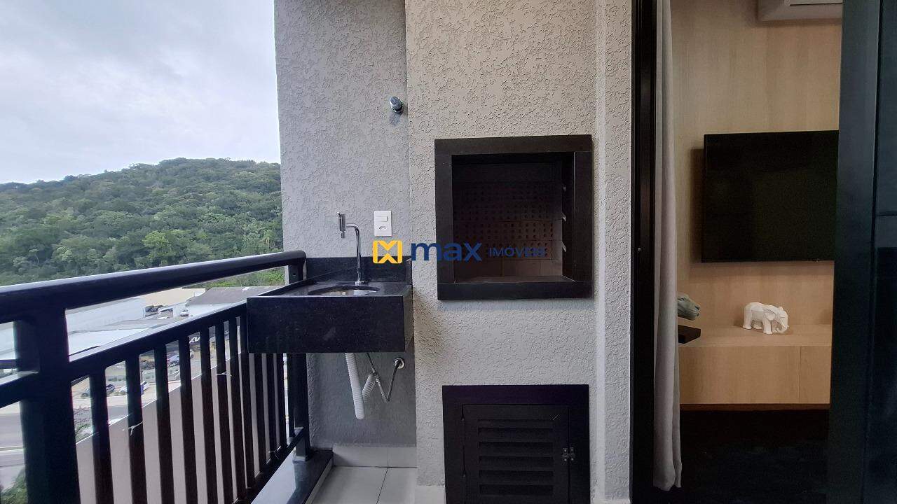 Apartamento à venda no Praia Brava: Sacada com churrasqueira