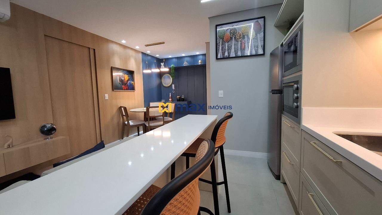 Apartamento à venda no Praia Brava: Cozinha
