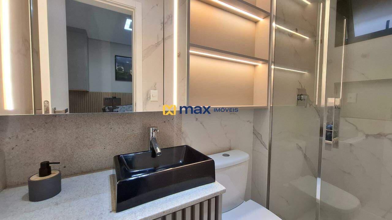 Apartamento à venda no Praia Brava: Banheiro suíte 2