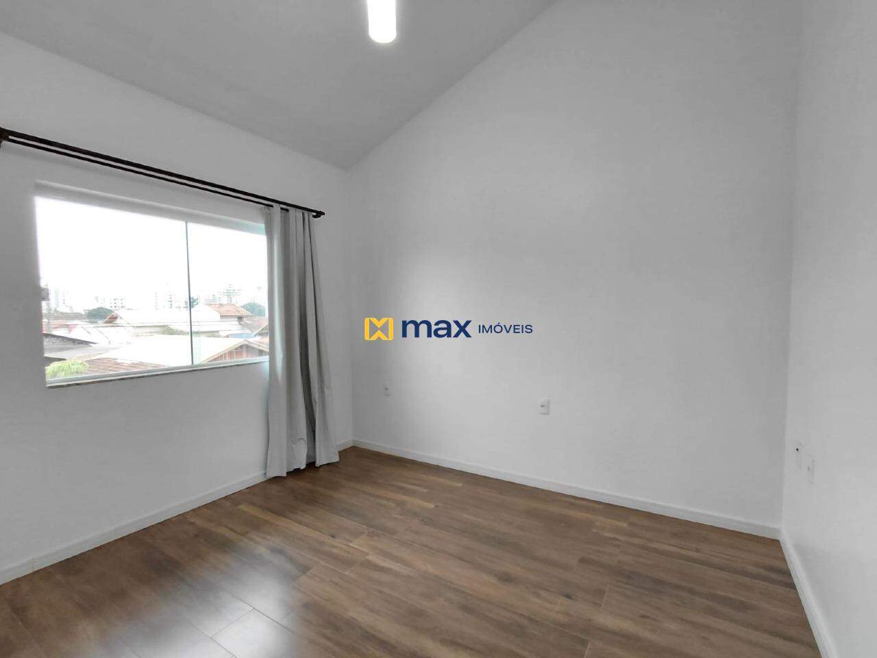 Casa para aluguel no Centro: