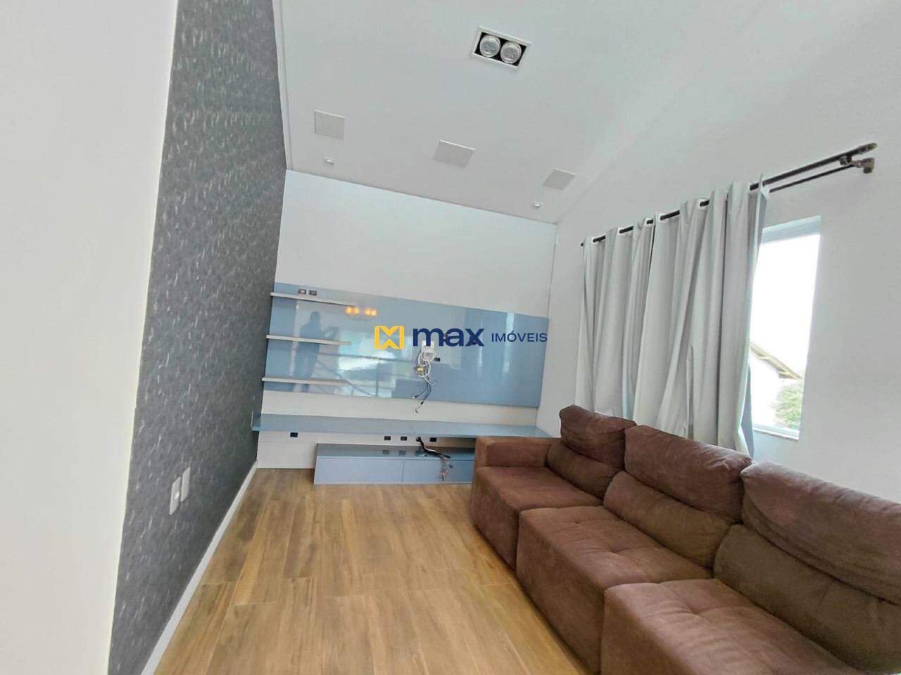 Casa para aluguel no Centro: Sala de tv segundo piso