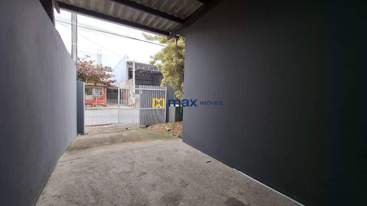Casa à venda no Espinheiros: Área externa