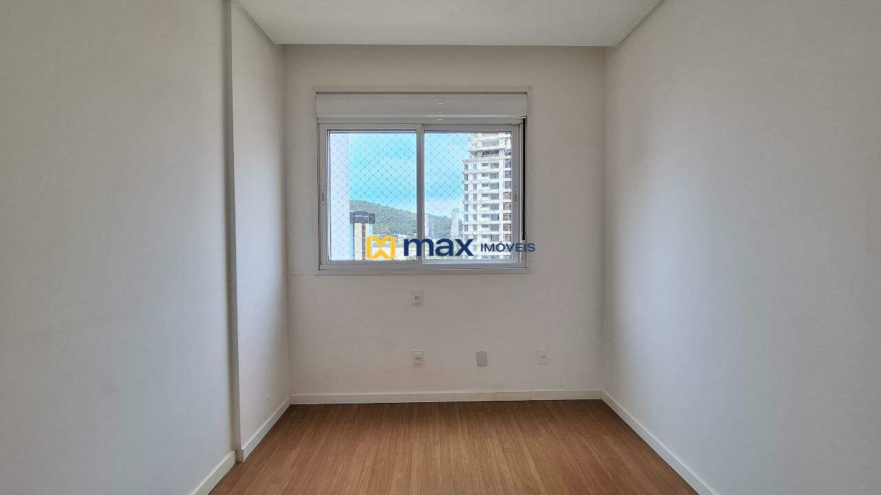 Apartamento à venda no Fazenda: Dormitório 2
