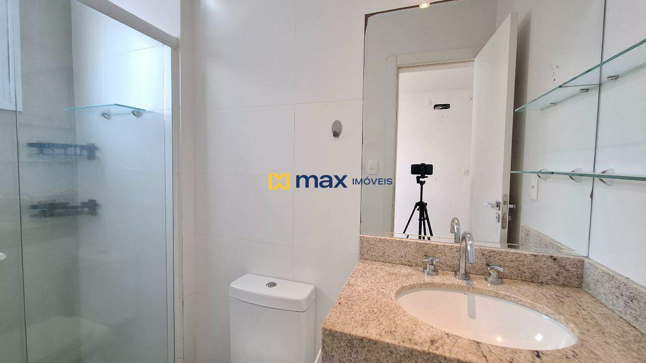 Apartamento à venda no Fazenda: Banheiro suíte