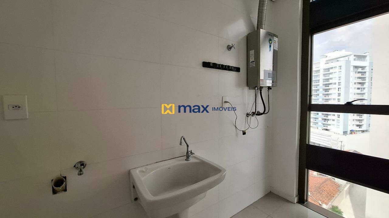 Apartamento à venda no Fazenda: Lavanderia
