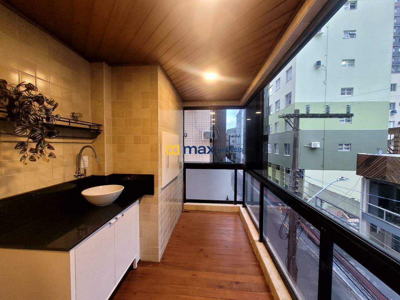 Apartamento para aluguel no Centro: 
