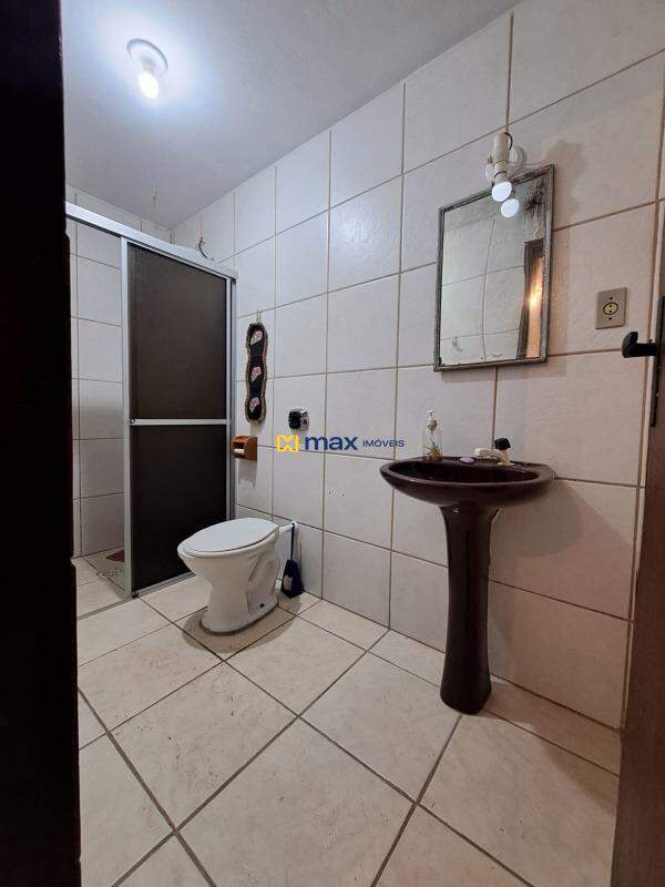 Casa para aluguel no Centro: Banheiro area de serviços