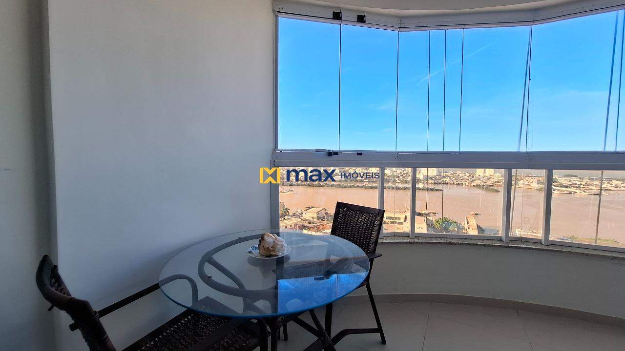 Apartamento à venda no Centro: Sacada