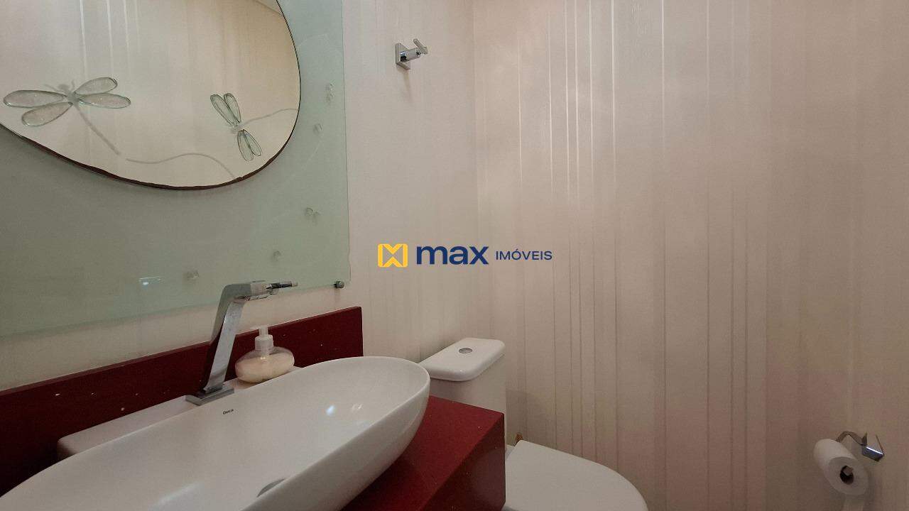 Apartamento à venda no Centro: Lavabo