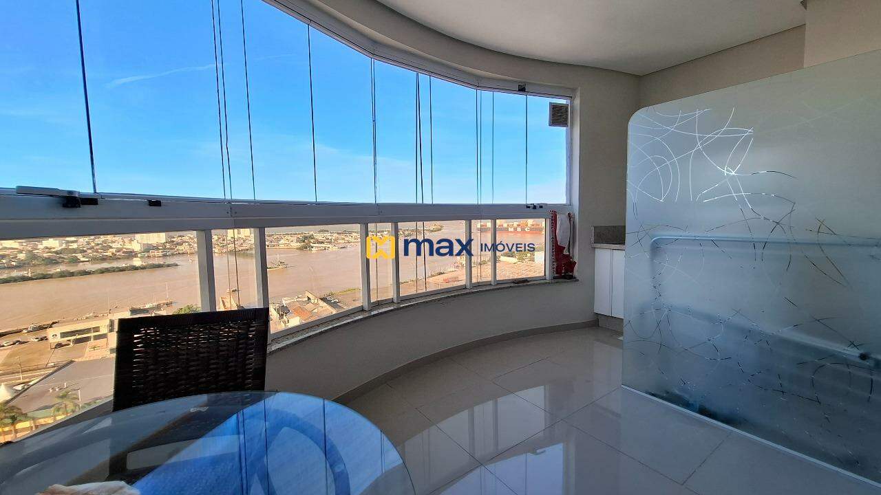 Apartamento à venda no Centro: Sacada