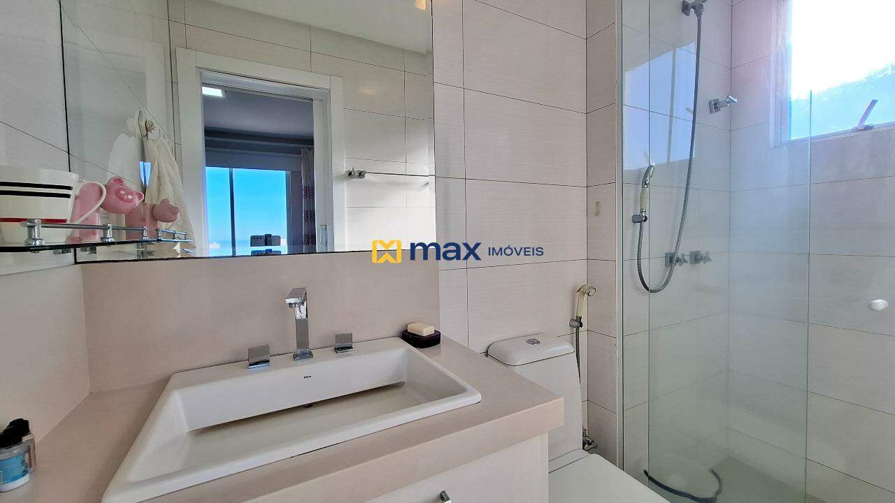 Apartamento à venda no Centro: Banheiro suíte