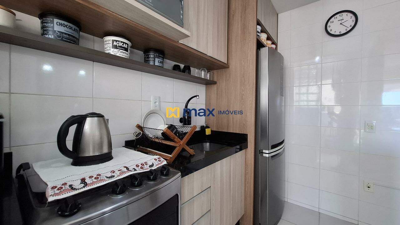 Apartamento à venda no Cordeiros: Cozinha