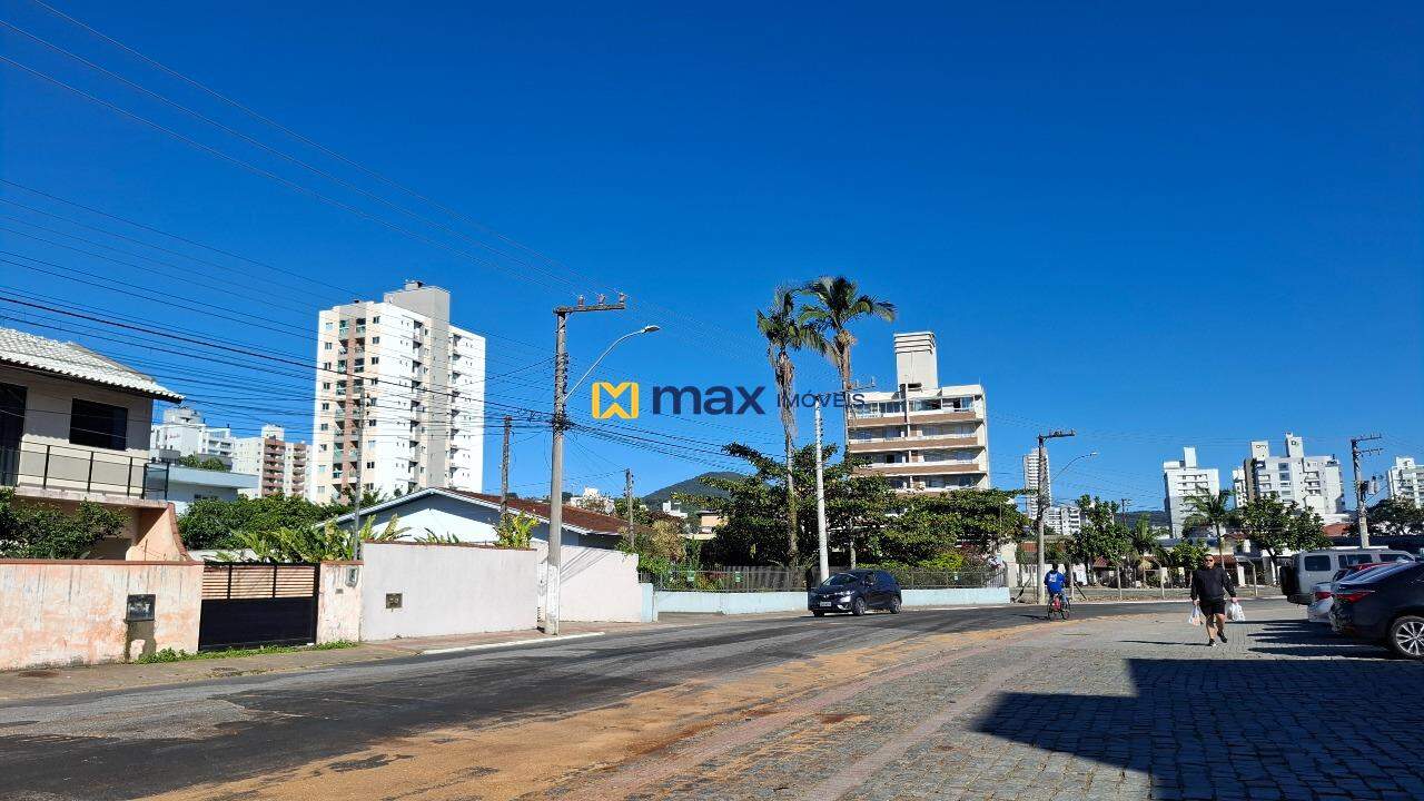 Apartamento à venda no São João: Localização