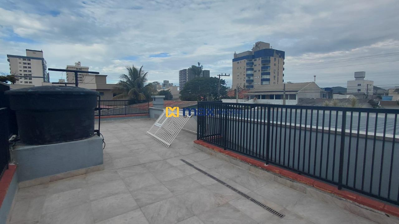 Casa à venda no Centro: