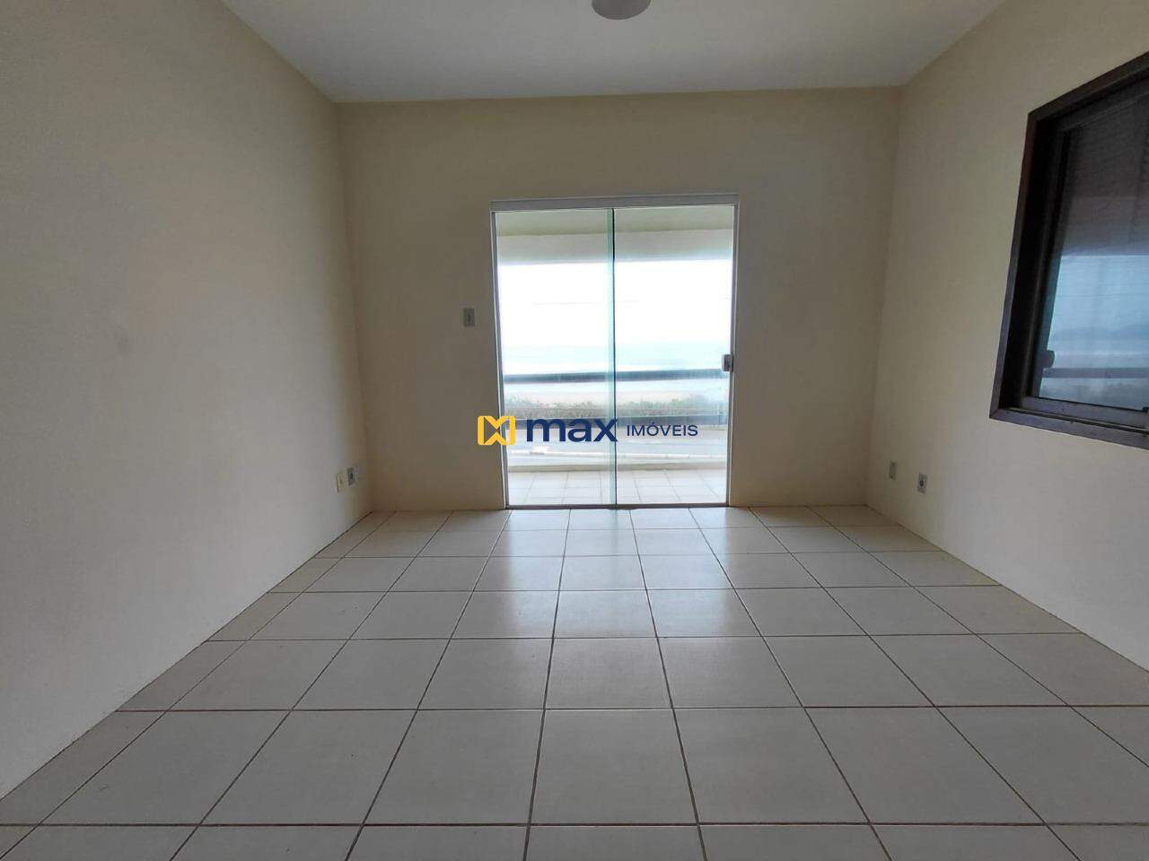 Casa para aluguel no Gravatá: Sala 2 piso