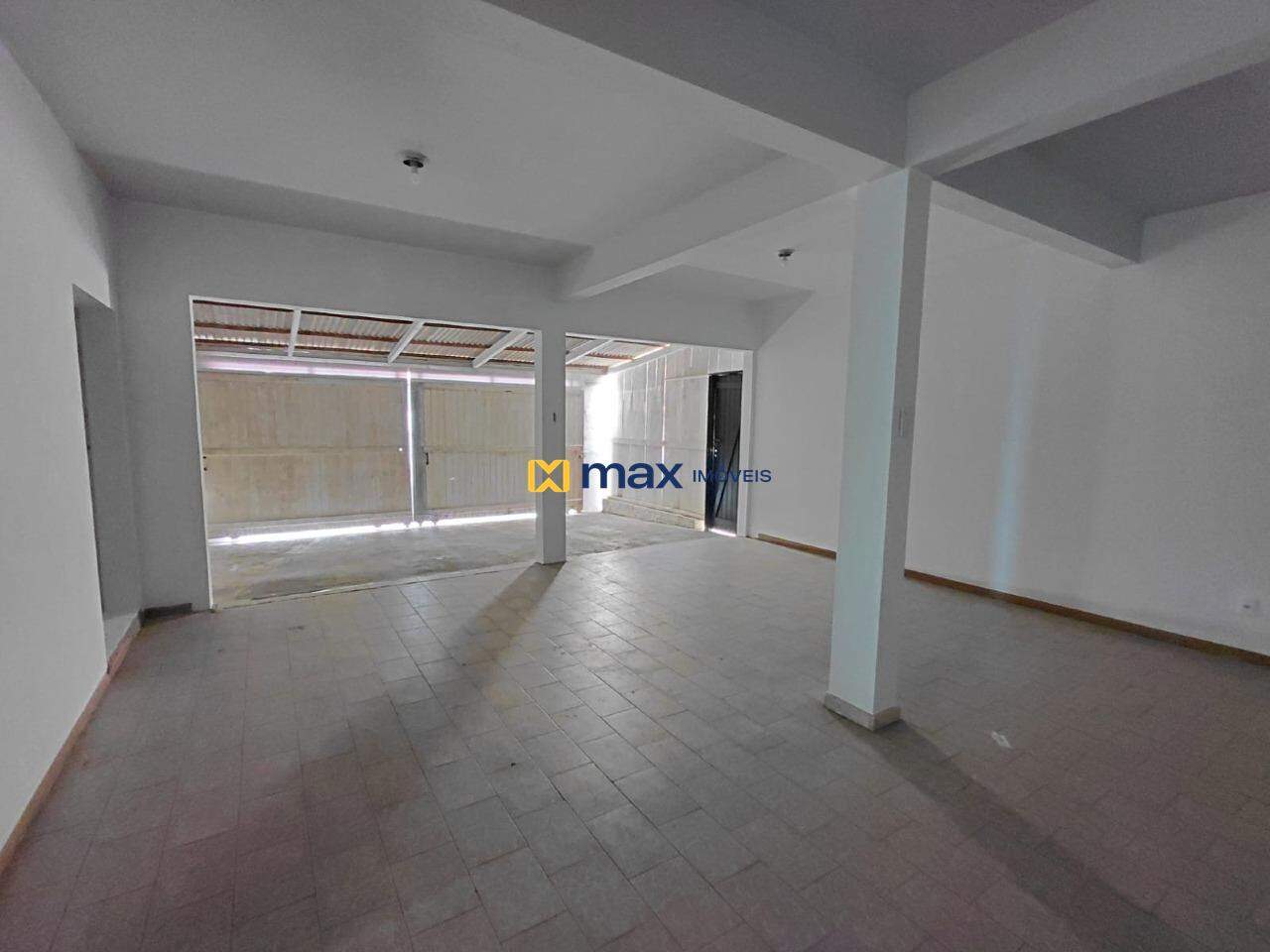 Casa para aluguel no Gravatá: Garagem