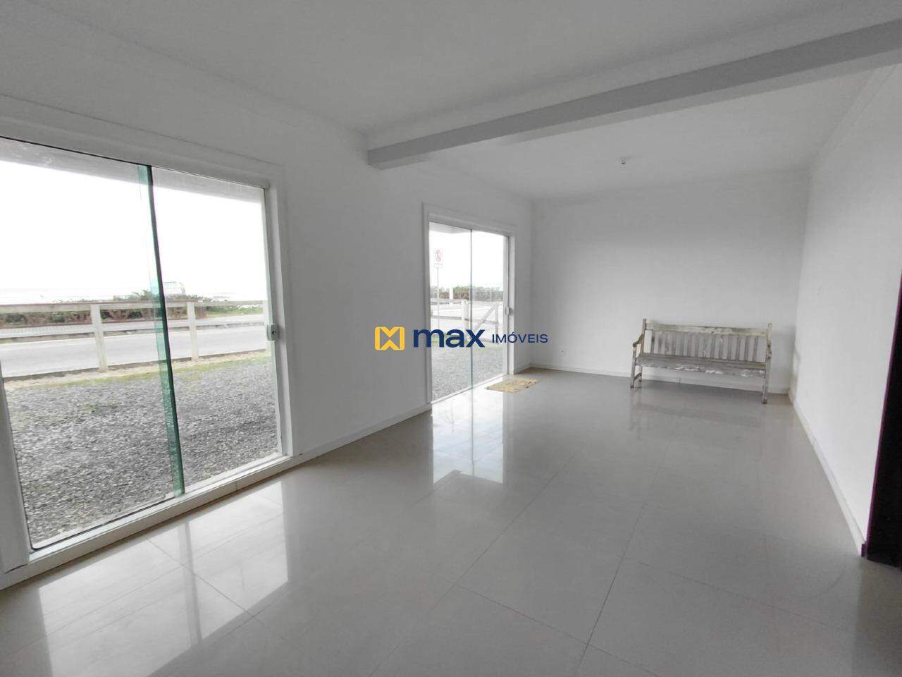 Casa para aluguel no Gravatá: Sala Terrea