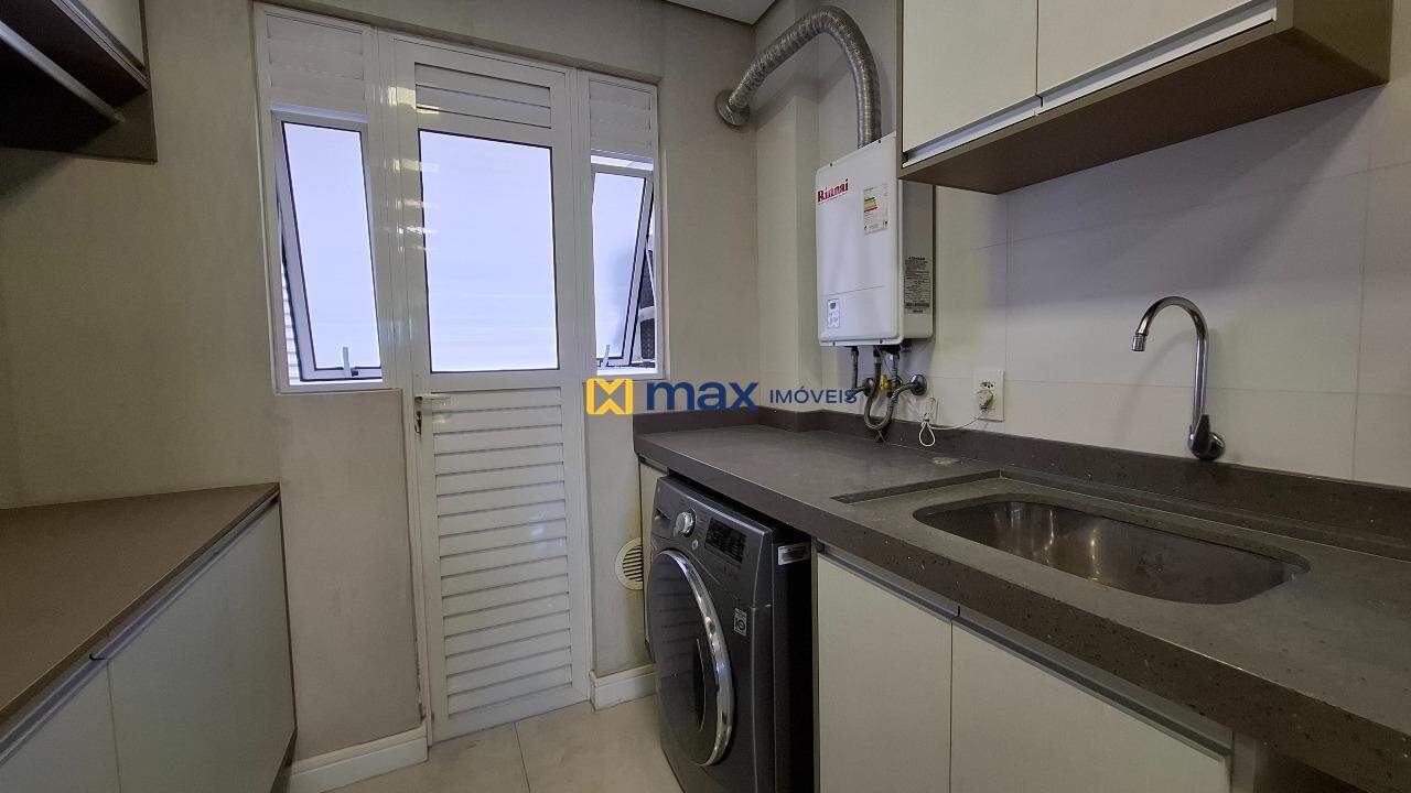 Apartamento à venda no Fazenda: Lavanderia
