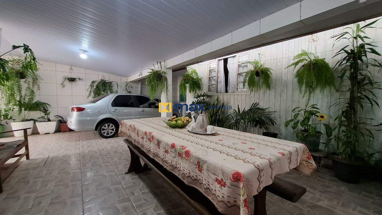 Casa à venda no Cordeiros: Área externa