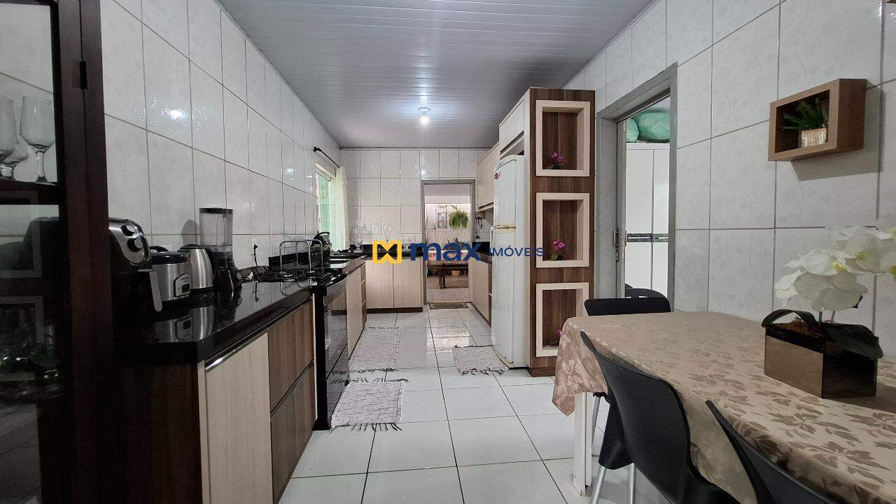 Casa à venda no Cordeiros: Cozinha