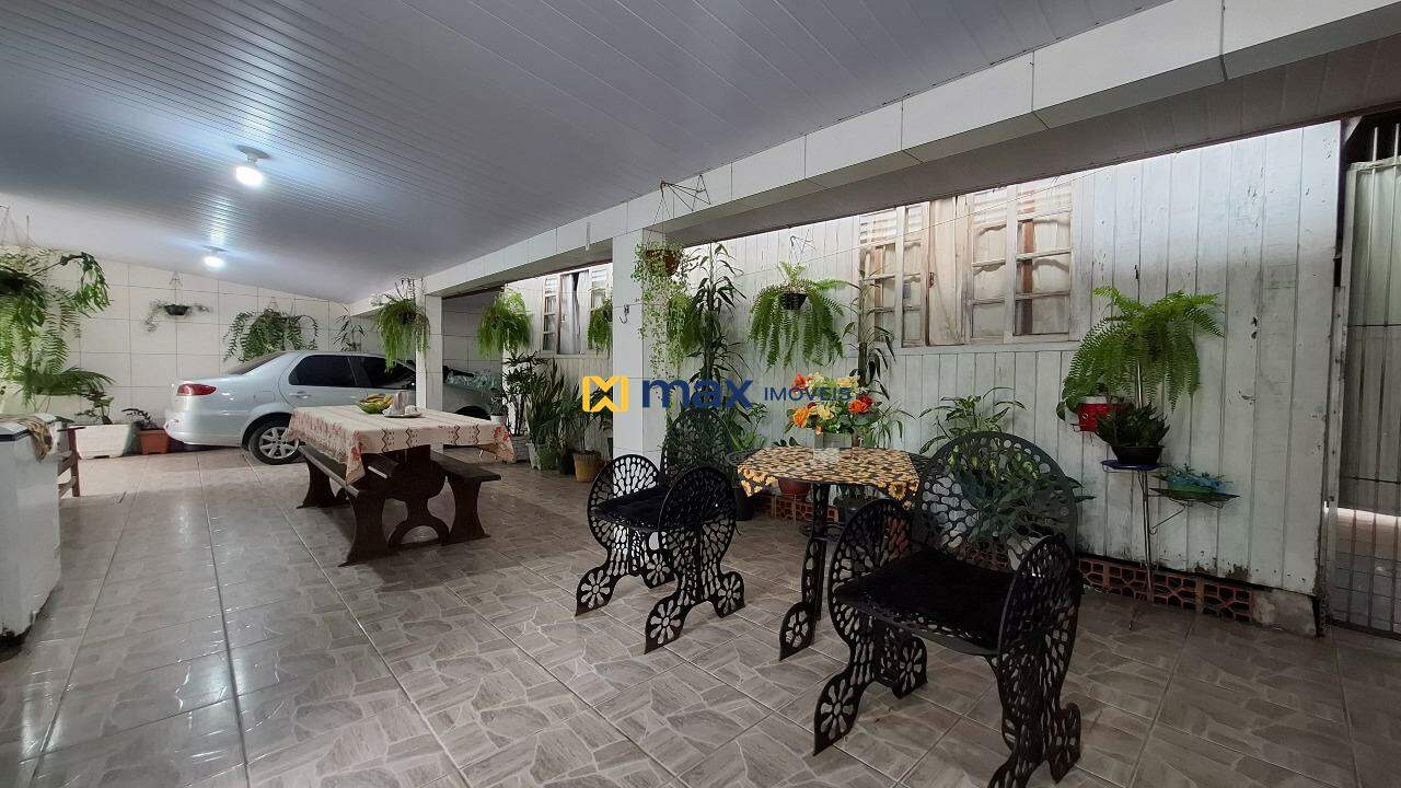 Casa à venda no Cordeiros: Espaço churrasqueira