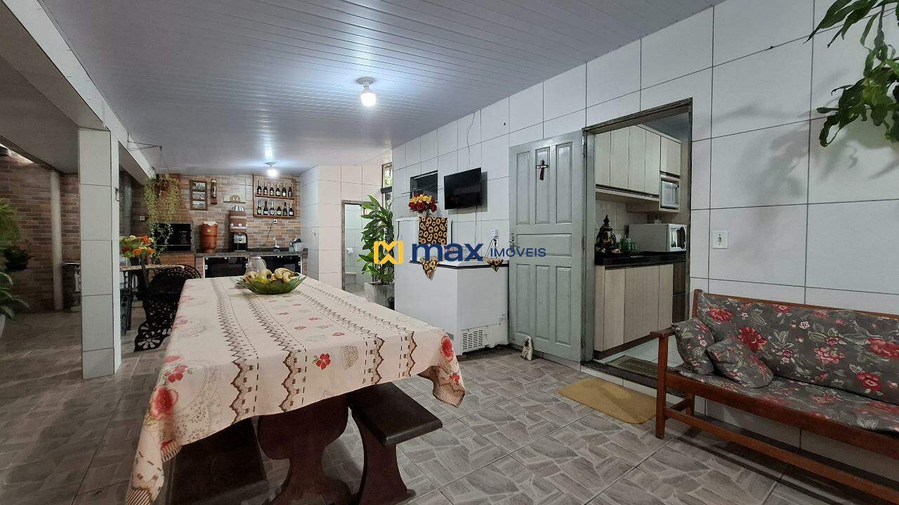 Casa à venda no Cordeiros: Área externa