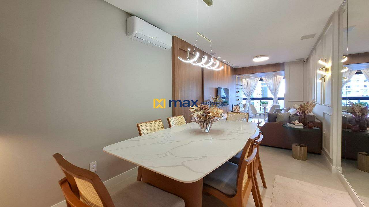 Apartamento à venda no Centro: Living integrado