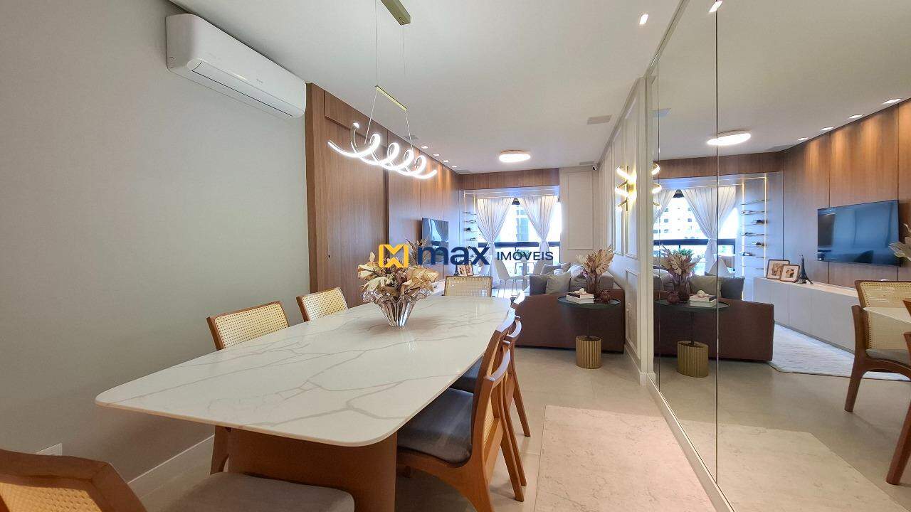Apartamento à venda no Centro: Living integrado