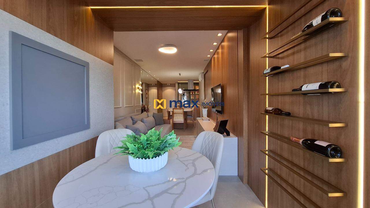 Apartamento à venda no Centro: Sacada com churrasqueira
